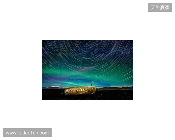 厄瓜多尔队官方：后卫因卡皮耶与中场卡斯蒂略因伤退出本期国家队